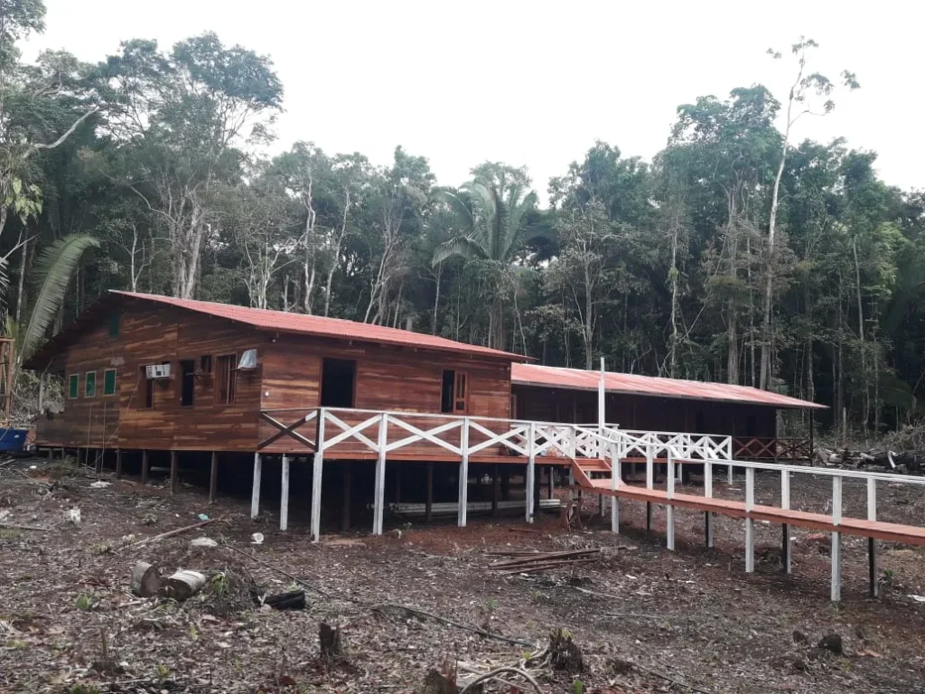 Pousada de pesca - Salto