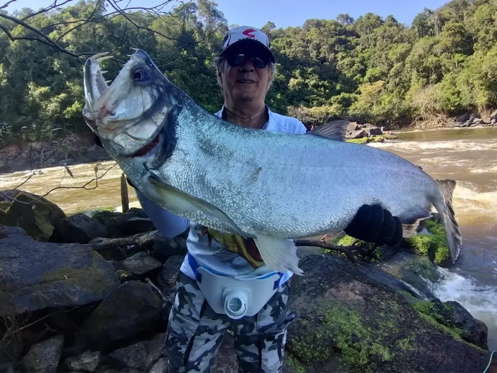 Pousada de pesca - Salto